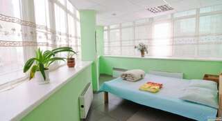 Гостиница HOSTEL House Улан-Удэ Двухместный номер с двухспальней кровать-2