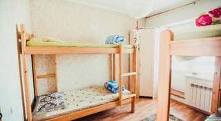 Гостиница HOSTEL House Улан-Удэ Двухъярусная кровать в общем номере с 2 кроватями-5